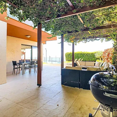 Vitoria Dos